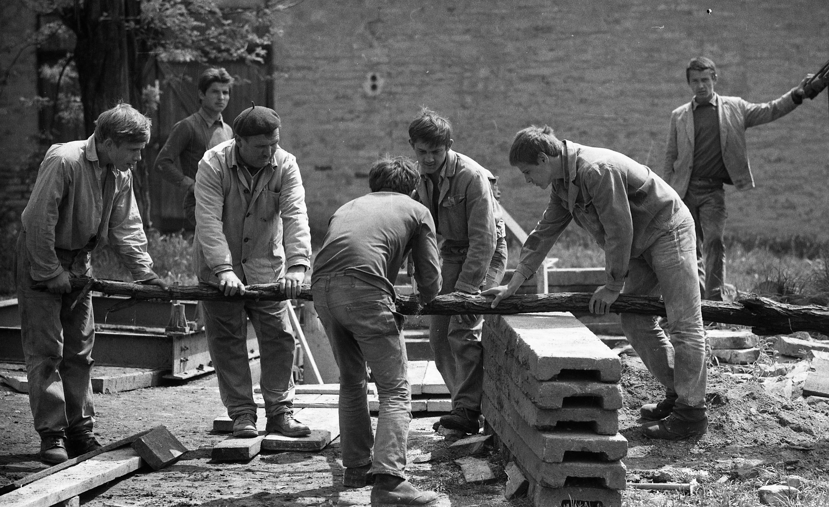 Fortepan, www.fortepan.hu, photo by Urb&aacute;n Tam&aacute;s